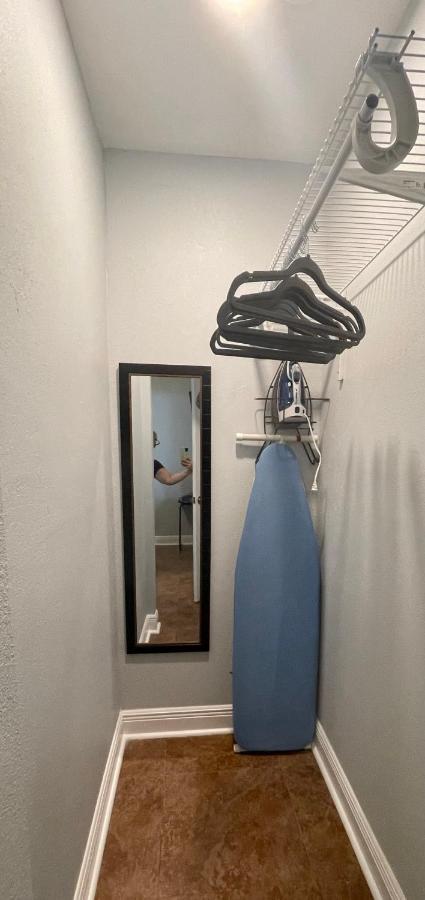 טאמפה Twelve Oaks Modern Independent Apartment מראה חיצוני תמונה